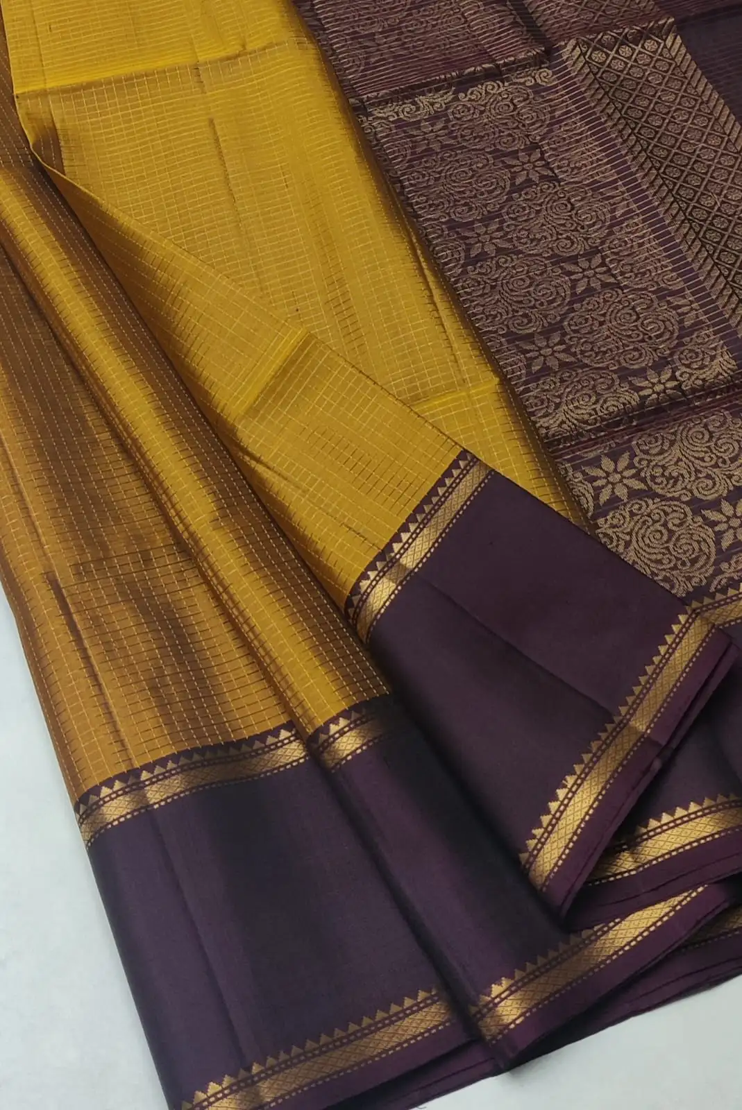 Mustard & Plum Checkered Zari Kanchipuram Silk Saree